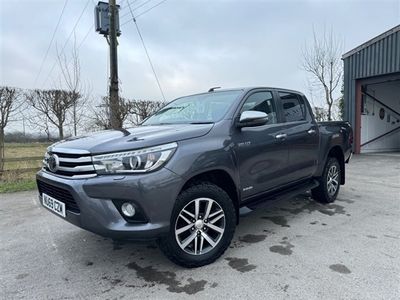 used Toyota HiLux 2.4 INVINCIBLE 4WD D 4D DCB 147 BHP