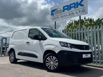 Used Peugeot Partner Premium 2023 White MPV