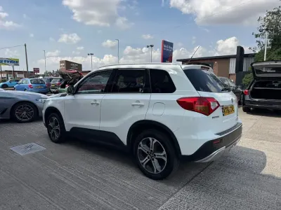 Used Suzuki Vitara SZ5 120 HP (88 kW) 2017 Superior white SUV