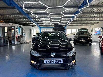 Begagnad VW Polo SE 2014 Svart Halvkombi