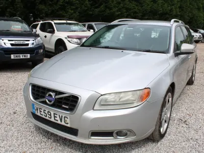 Used Volvo V70 R-Design 175 HP (128 kW) 2010 Silver Estate