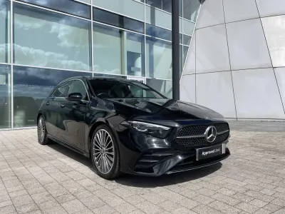 Käytetty Mercedes A200 AMG Line Premium Plus 2024 Musta Viistoperä