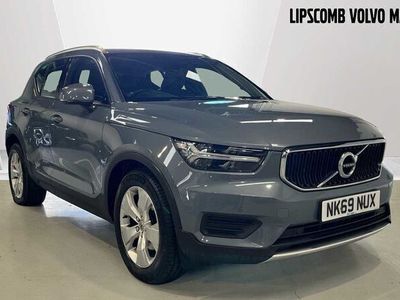 used Volvo XC40 Momentum T4