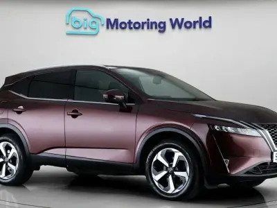 Used Nissan Qashqai N-Connecta 140 HP (102 kW) 2023 Red SUV