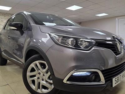 Grey Used 2017 Renault Captur Dynamique SUV | £5,995 (Good price)