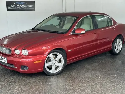 Used Jaguar X-type SE 2009 Red Sedan