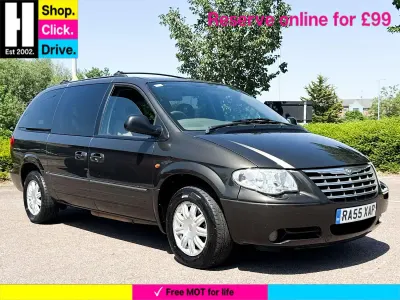 Usado Chrysler Grand Voyager Limited 172 HP (126 kW) 2005 Verde Monovolume
