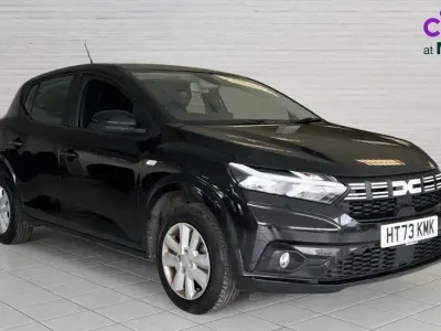 Używany Dacia Sandero Expression 100 KM (73 kW) 2023 Czarny