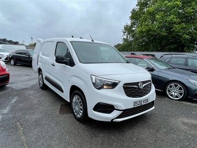 used Vauxhall Combo 1.5 L1H1 2300 SPORTIVE S/S 101 BHP CAT S INSURANCE CLAIM SMALL REPAIR