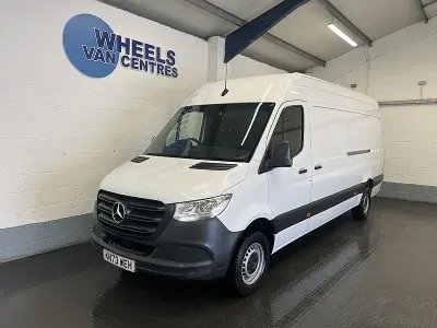 Used Mercedes Sprinter Progressive 150 HP (110 kW) 2023 White Van
