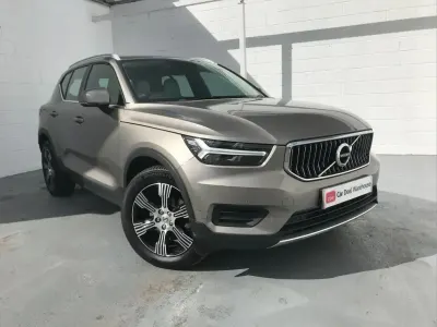 Begagnad Volvo XC40 Inscription 194 HK (142 kW) 2021 Grå SUV