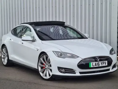 Used Tesla Model S 305 kW (416 HP) 2016 Hatchback