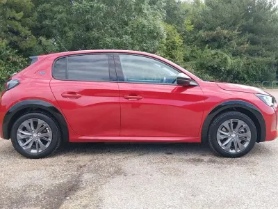 Used Peugeot e-208 Allure Premium 100 kW (136 HP) 2022 Red Hatchback
