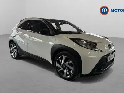 Used Toyota Aygo X 72 HP (52 kW) 2025 White SUV