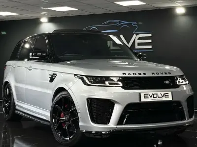 Używany Land Rover Range Rover Sport SVR 575 KM (422 kW) 2018 Srebrny SUV