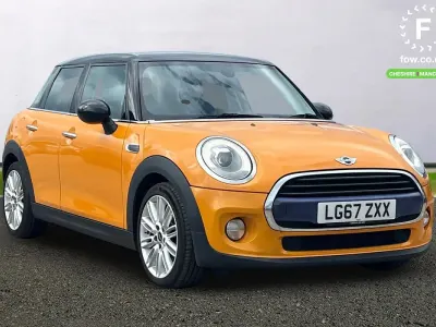 Used Mini Cooper Hatch 136 HP (100 kW) 2017 Orange Hatchback