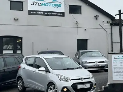 Used Hyundai i10 SE 87 HP (63 kW) 2015 Silver Hatchback