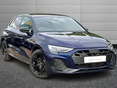 Nuevo Audi A3 e-tron Black Edition 204 CV (150 kW) 2026 Azul Utilitario