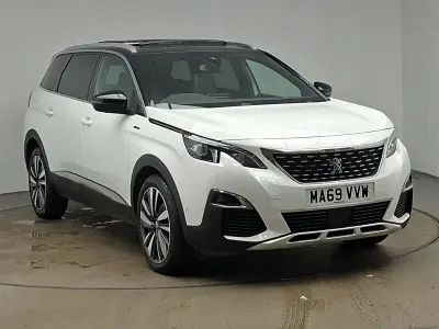 Usado Peugeot 5008 Premium 131 HP (96 kW) 2019 Branco SUV