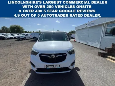 Used Vauxhall Combo S 100 HP (73 kW) 2023 White MPV