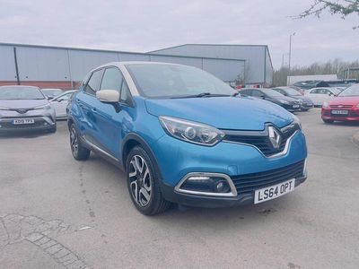 Used Renault Captur Dynamique 90 HP (66 kW) 2014 Blue/cream SUV