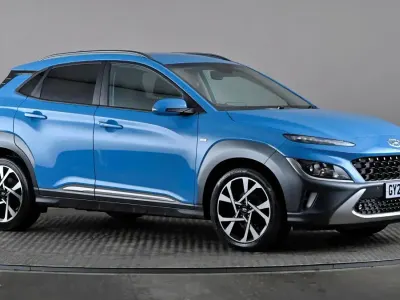 Gebraucht Hyundai Kona Premium 120 PS (88 kW) 2023 Blau SUV