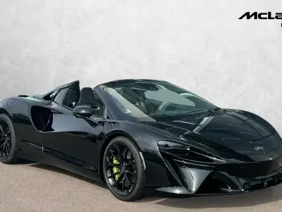 New McLaren Artura 700 HP (514 kW) 2026 Black Cabriolet