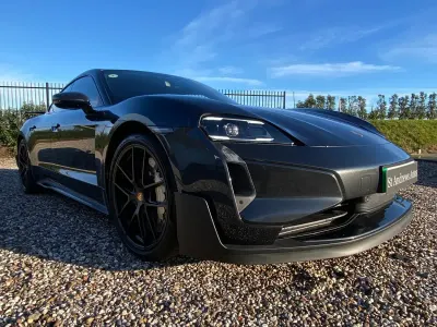 Usado Porsche Taycan 2024 Gris Berlina
