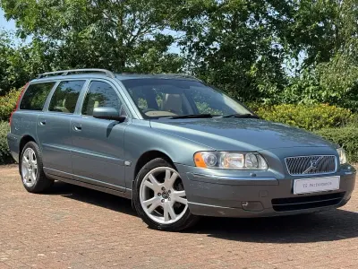 Used Volvo V70 SE 170 HP (125 kW) 2004 Green Estate