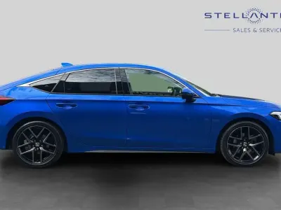 Used Honda Civic Advance 181 HP (133 kW) 2023 Blue Hatchback
