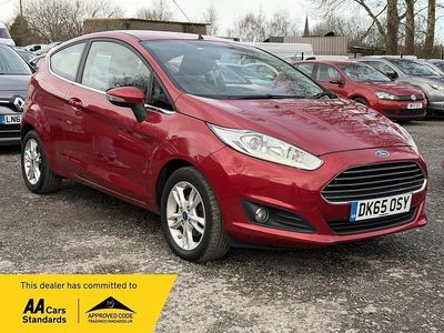 Used Ford Fiesta Zetec 2015 Red Hatchback