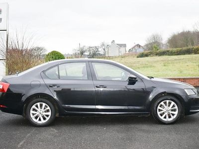 Begagnad Skoda Octavia 115 HK (84 kW) 2017 Svart Halvkombi
