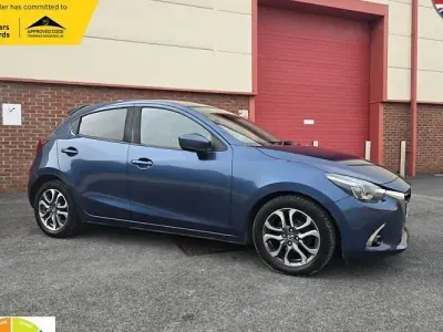 Used Mazda 2 Inclusive 116 HP (85 kW) 2017 Blue Hatchback