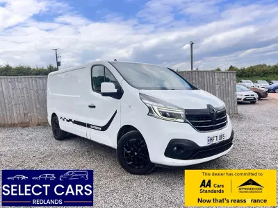Used Renault Trafic Black Edition 2021 White MPV