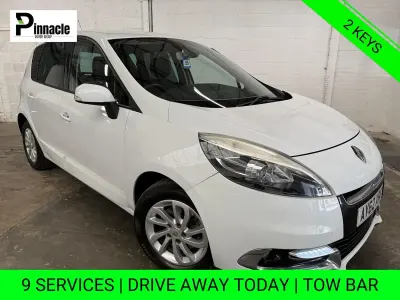 Used Renault Scénic III Dynamique 110 HP (80 kW) 2012 White MPV