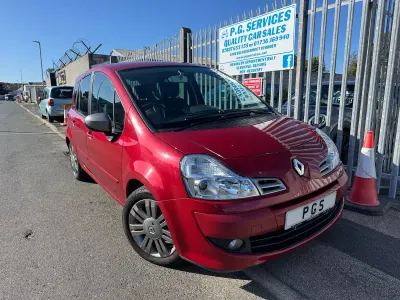 Used Renault Grand Modus Dynamique 88 HP (64 kW) 2011 Red MPV