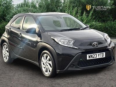 Begagnad Toyota Aygo X PURE 72 HK (52 kW) 2023 Svart SUV