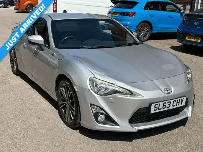 Used Toyota GT86 GT 200 HP (147 kW) 2013 Silver Coupe