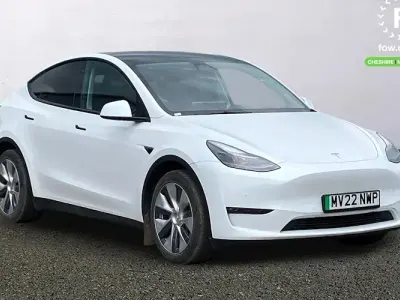 Używany Tesla Model Y Long Range AWD 286 kW (389 KM) 2025 SUV