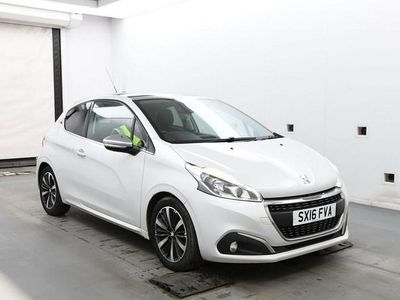 Used Peugeot 208 Allure 2016 White Hatchback