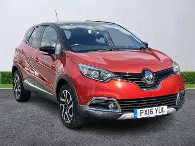 Used Renault Captur Signature 110 HP (80 kW) 2016 Red/black SUV