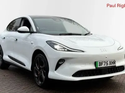 Used MG IM6 553 kW (752 HP) 2025 White SUV