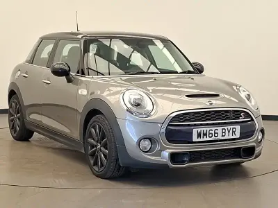 Used Mini Cooper S 192 HP (141 kW) 2016 Silver Hatchback