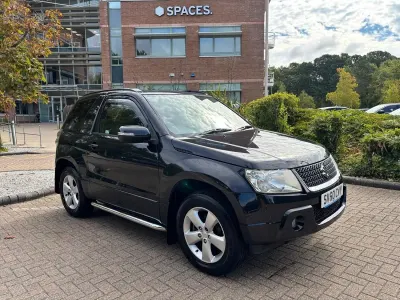 Used Suzuki Grand Vitara SZ4 106 HP (77 kW) 2010 Black SUV
