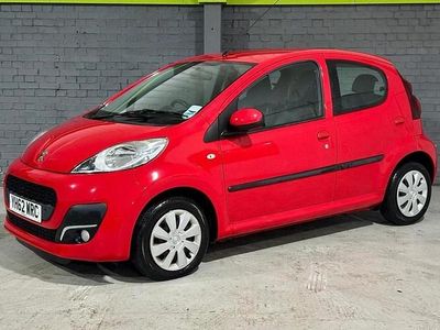 Used Peugeot 107 Active 68 HP (50 kW) 2012 Red Hatchback