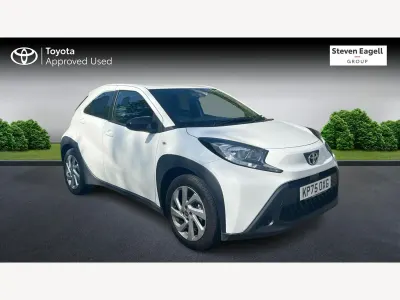 Begagnad Toyota Aygo X PURE 72 HK (52 kW) 2025 Vit SUV