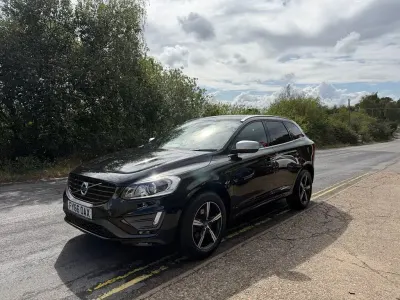 Used Volvo XC60 R-Design 190 HP (139 kW) 2016 Black SUV