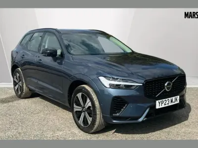 Second-hand Volvo XC60 Plus 350 CP (257 kW) 2023 Albastru SUV