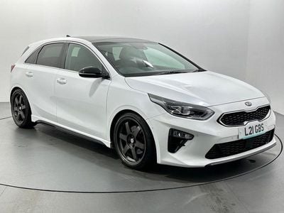 White Used 2018 Kia Ceed First Edition Hatchback | £12,620 (Fair price)