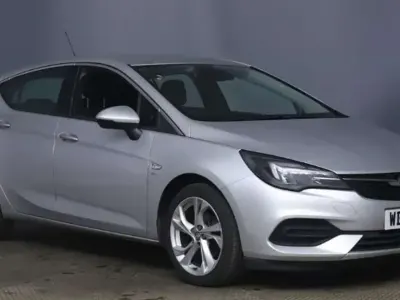 Gebraucht Vauxhall Astra SRi 110 PS (80 kW) 2020 Silber Kleinwagen